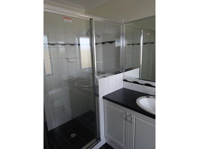 8 Viking Lane, Wandina WA 6530