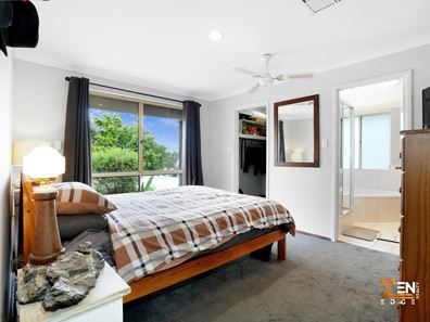 4 Teak Place, Halls Head WA 6210