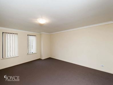 83 Shiraz Boulevard, Pearsall WA 6065
