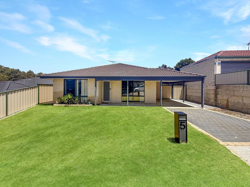 5 Madge Way, Leda WA 6170