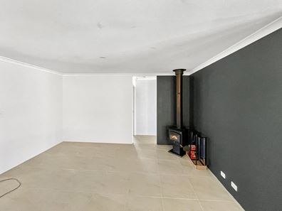 5 Madge Way, Leda WA 6170