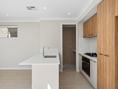1/114 Matheson Road, Applecross WA 6153
