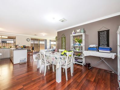 4 Georgina Road, Port Kennedy WA 6172