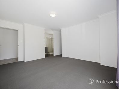 37 Serenade Corner, The Vines WA 6069
