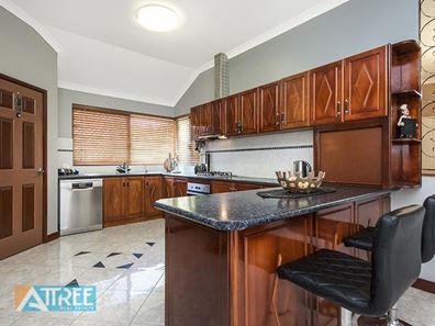 9 Grafton Court, Canning Vale WA 6155