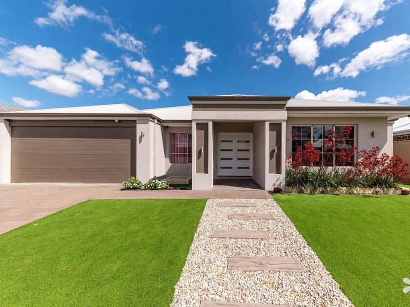 13 Elkington Pass, Huntingdale WA 6110