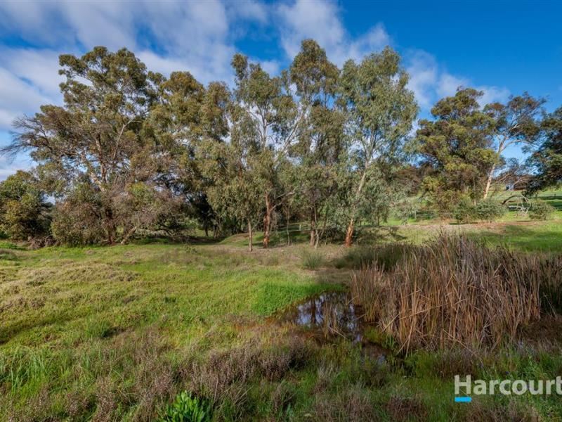 76 Shady Hills View, Bullsbrook WA 6084