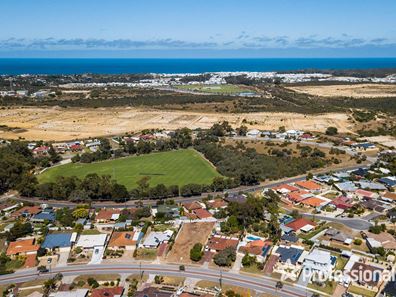 105 St Andrews Drive, Yanchep WA 6035