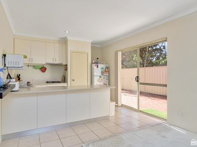 8/34 Friar Road, Armadale WA 6112