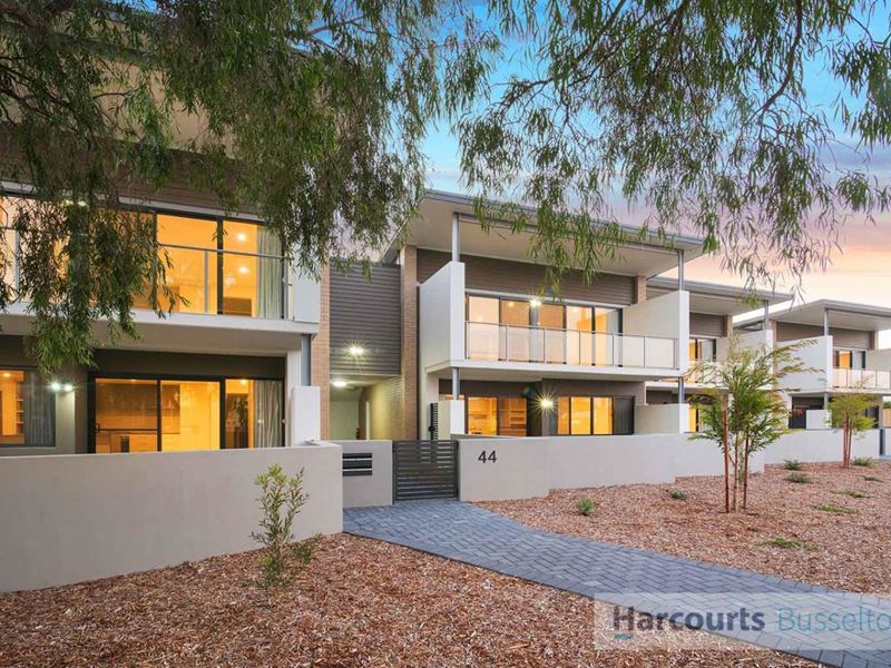 7/145 Broadwater Boulevard, Broadwater