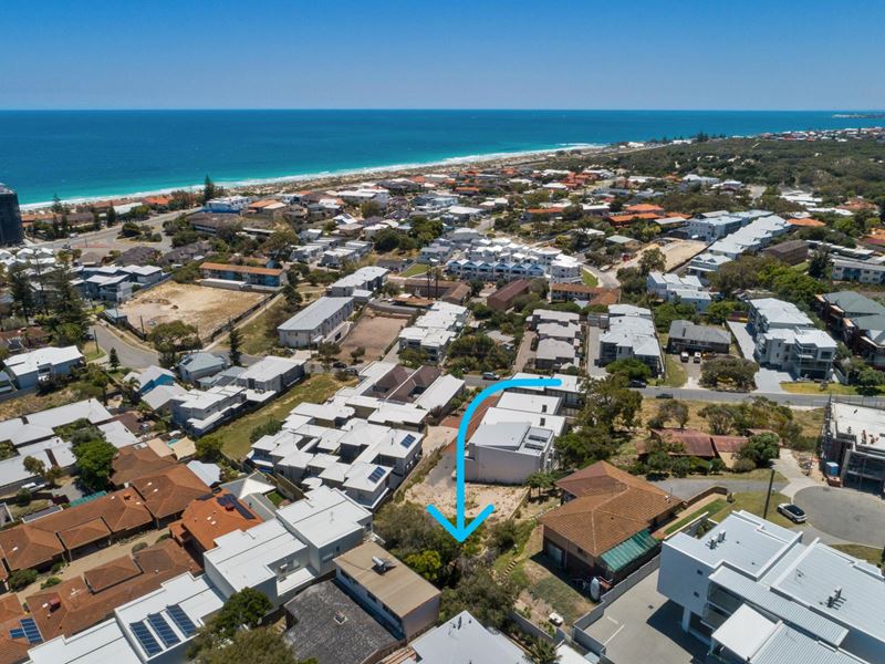 17C Nautilus Crescent, Scarborough WA 6019