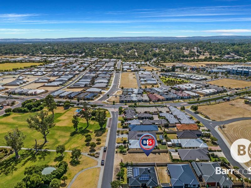 8 Kooyar Bend, Dalyellup WA 6230