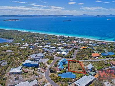 11 Caledonia Crescent, Goode Beach WA 6330