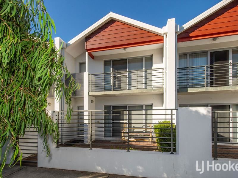 5/22 Butcherbird Loop, Erskine