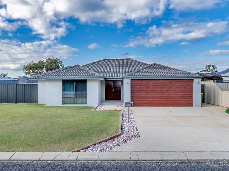 32 Beacham Street, Coodanup