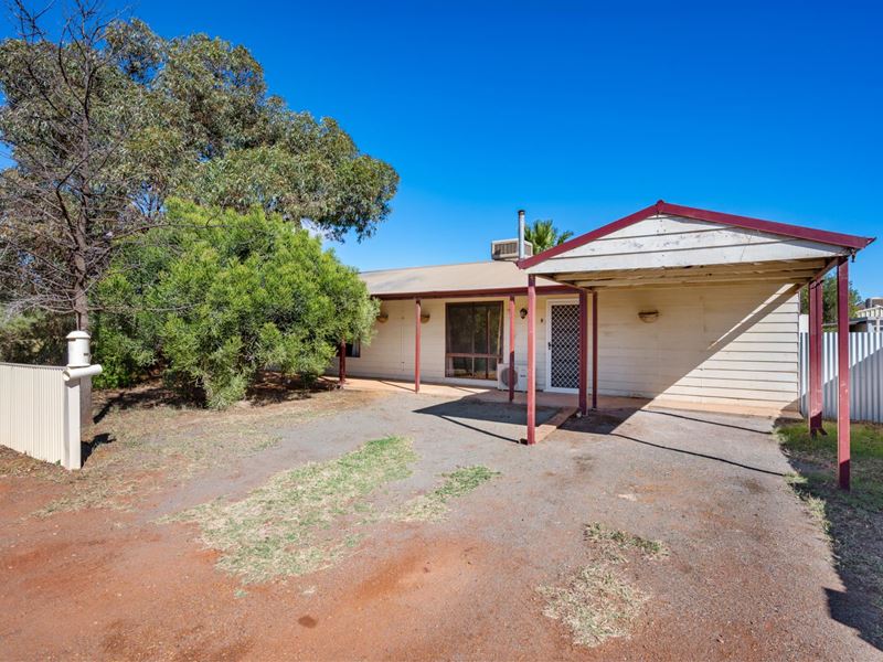 1 Bartlett Place, South Kalgoorlie