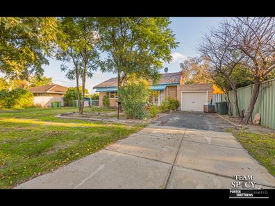 6 Herndon Close, Cannington WA 6107