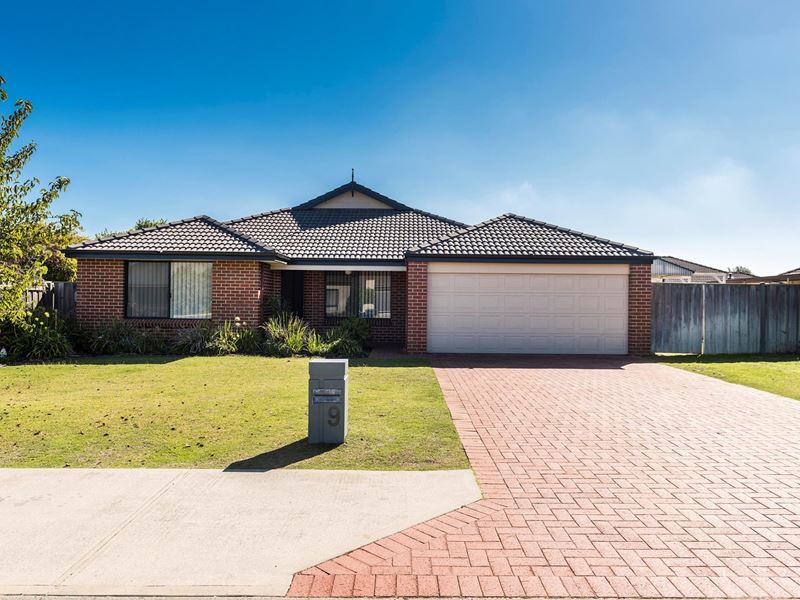 9 Burwood Road, Australind