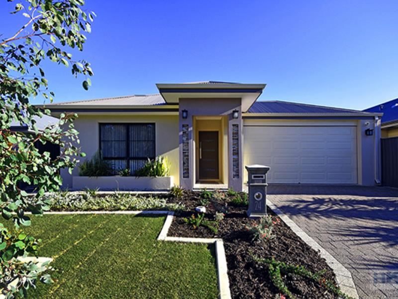 24 Courbette Way, The Vines