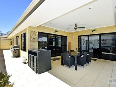 24 Courbette Way, The Vines WA 6069