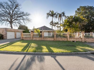 55 Bungaree Road, Wilson WA 6107