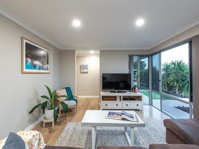 6 Ben Close, Craigie WA 6025
