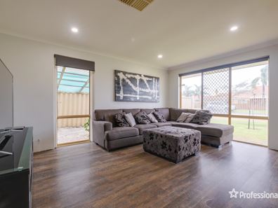 26 Redgum Way, Morley WA 6062