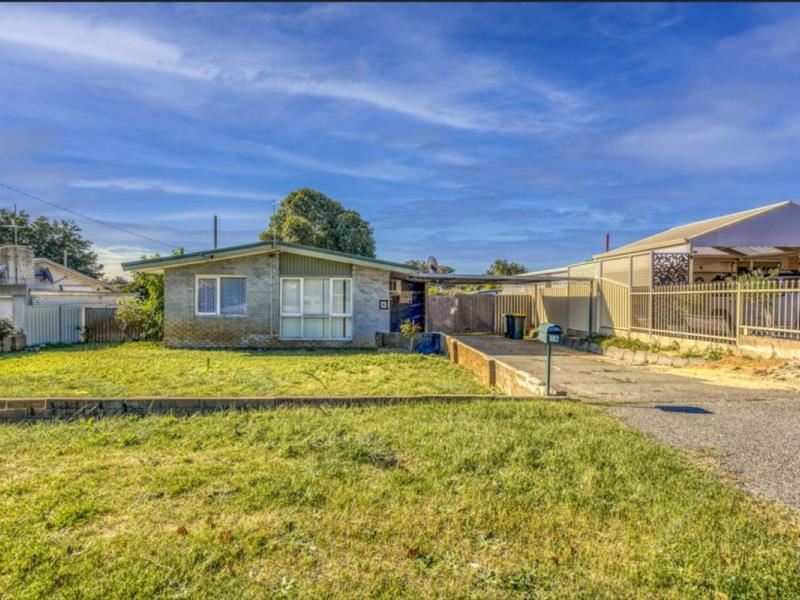 14 Bradley Way, Lockridge