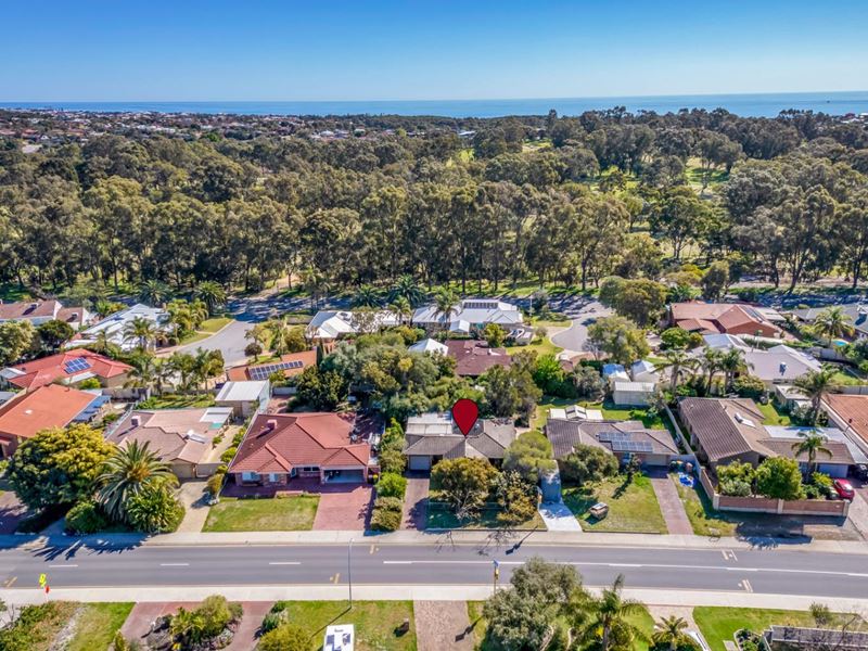 25 Glencoe Parade, Halls Head