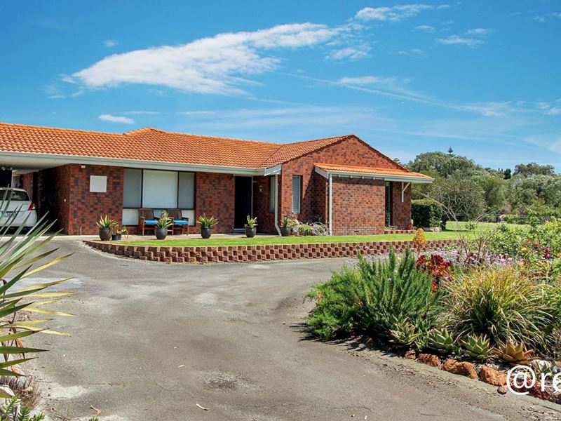 718 Frenchman Bay Road, Little Grove