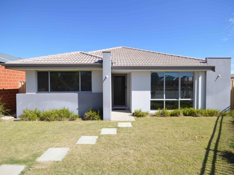 36 Kardan Boulevard, Byford