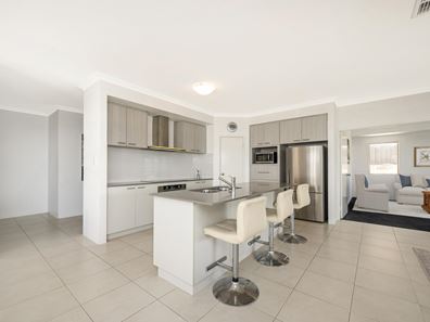 41 Monroe Cross, Aveley WA 6069
