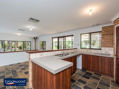 20 Council Road, Mundaring WA 6073