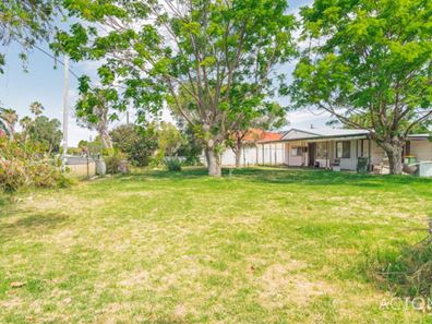 23 Wanjeep Street, Coodanup WA 6210