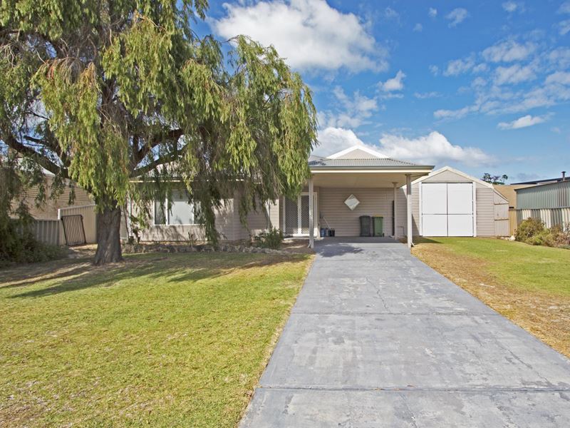 4 Shearwater Drive, Jurien Bay