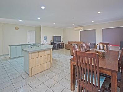 4 Shearwater Drive, Jurien Bay WA 6516