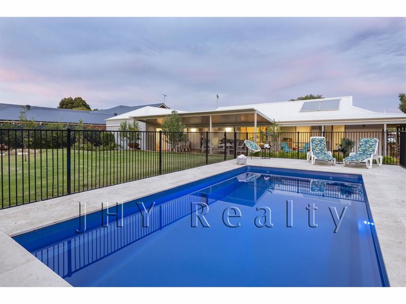 65 Dunsborough Lakes Drive, Dunsborough