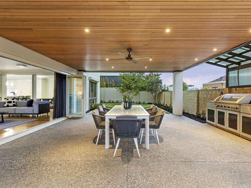 2/85 Robert Street, Como
