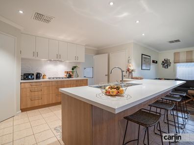 28 Streeter Way, Beeliar WA 6164