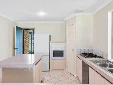 54 Brown Crescent, Seville Grove WA 6112