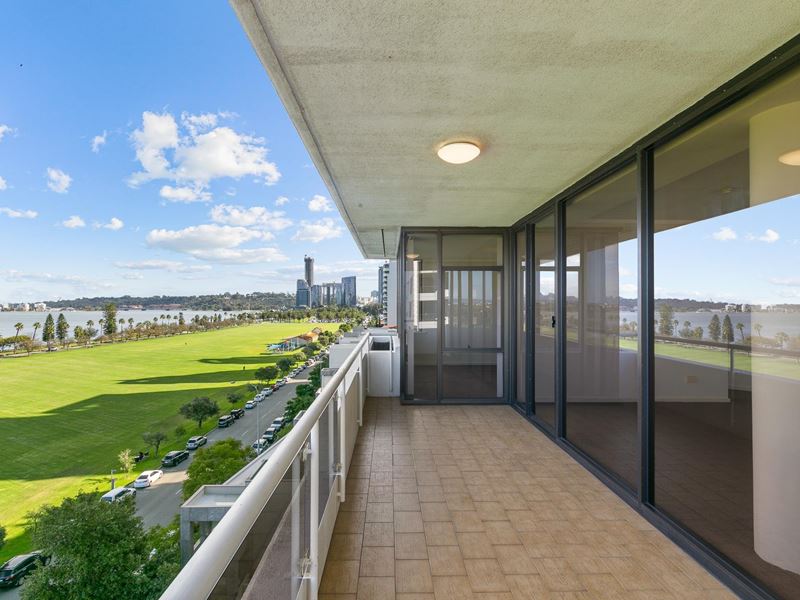 7B/70 Terrace Rd, East Perth