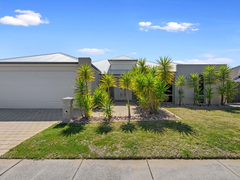 41 Beechwood Circle, Aveley
