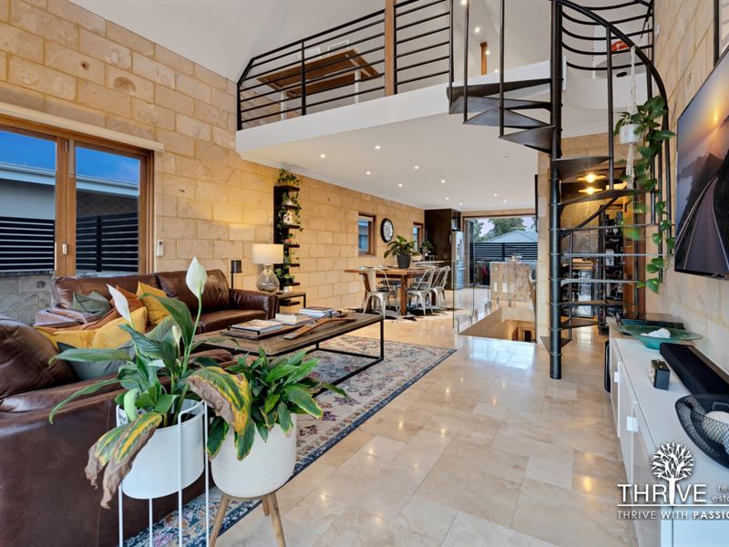 27 The Lakes Boulevard, Jandakot