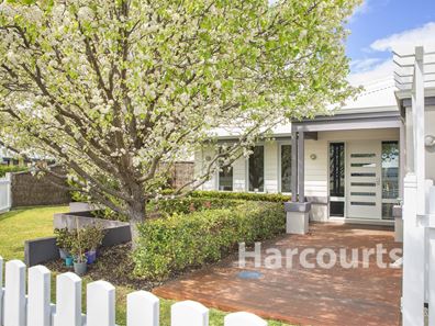 12 Matisse Way, Yalyalup WA 6280