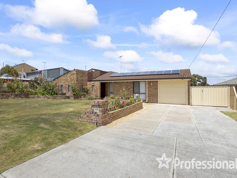 32 Damepattie Drive, Two Rocks WA 6037