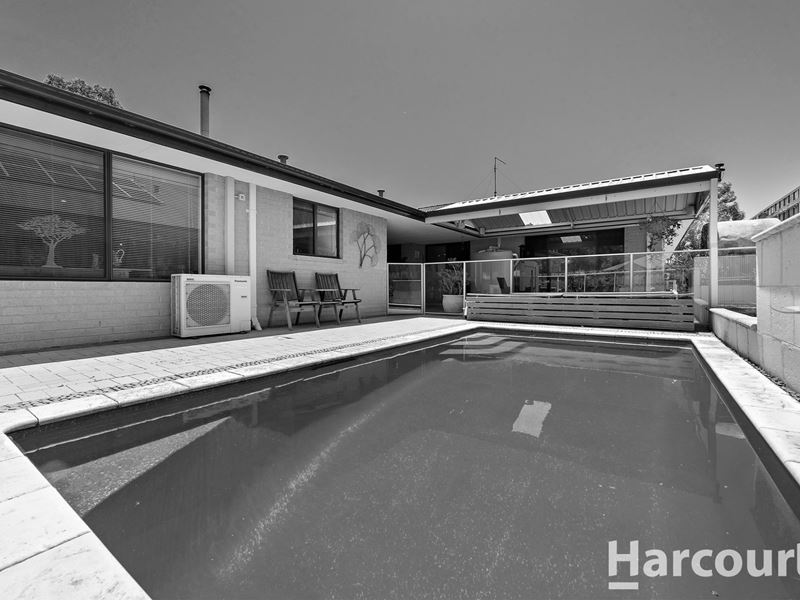 19 Riverina Avenue, Coodanup