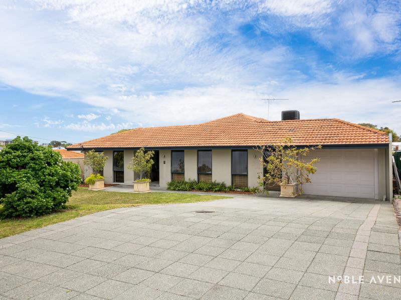 7 Debenham Way, Hillarys WA 6025