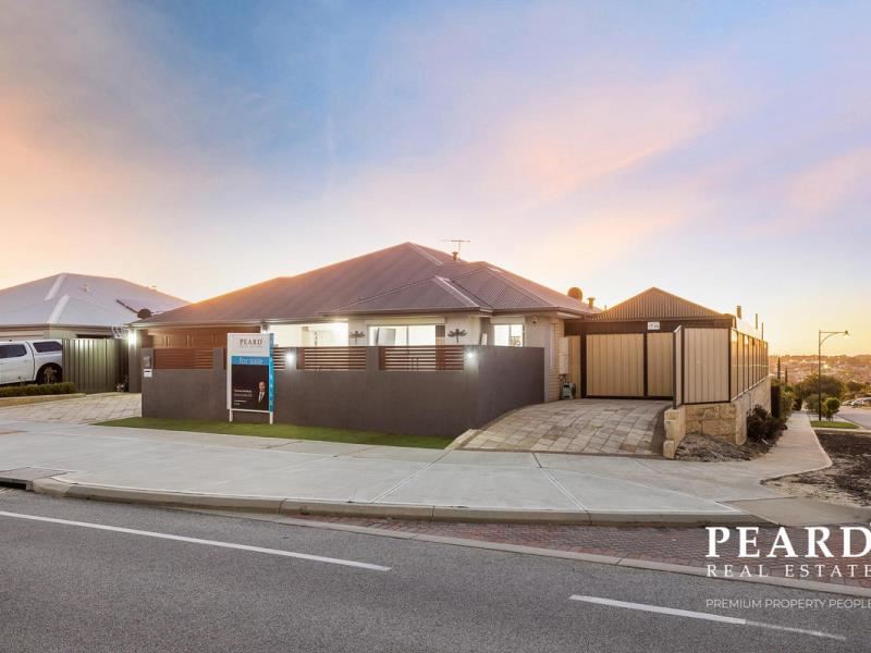 57 Hinchinbrook Avenue, Ridgewood