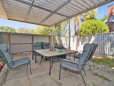 17 Alexandra Street, Rockingham WA 6168