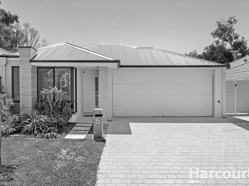 5 Egret Point, Halls Head